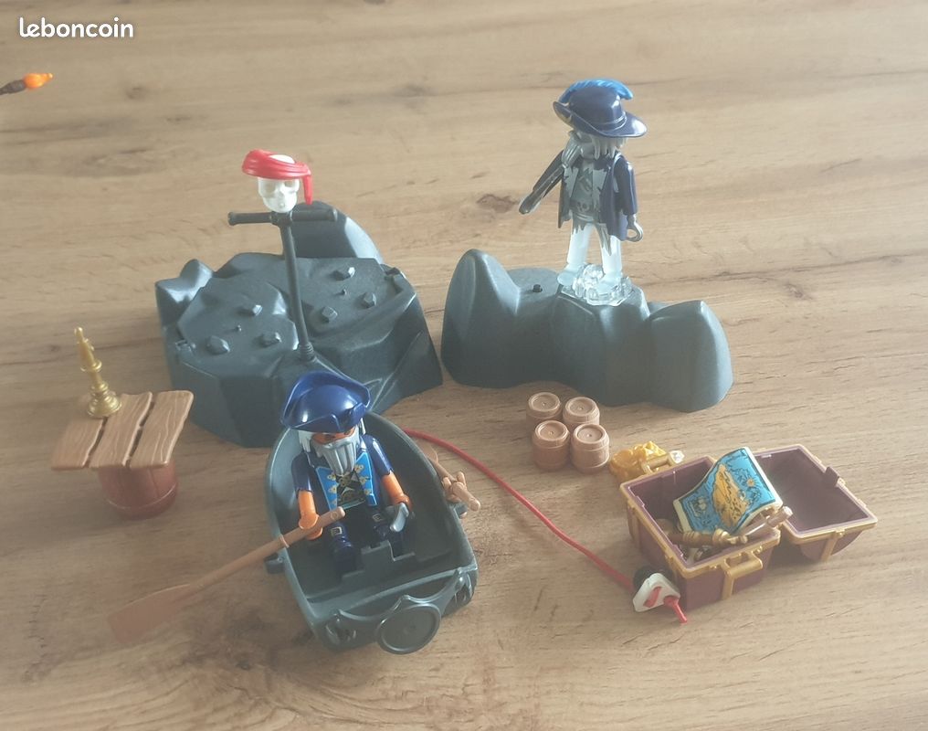 Playmobils lot pirates avec 1 fantôme (image 1)