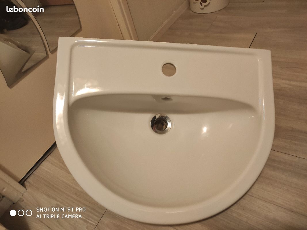 Lavabo blanc (image 1)
