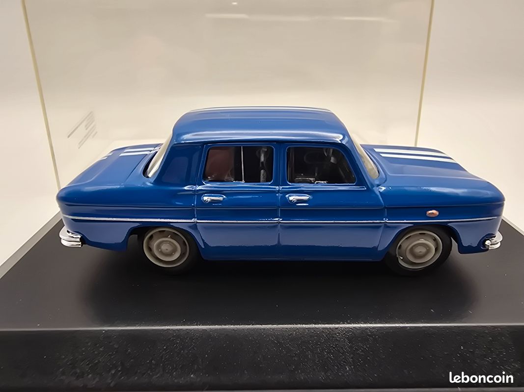 Miniature Renault Dauphine Jaune – Universal Hobbies 1/43 – Collection