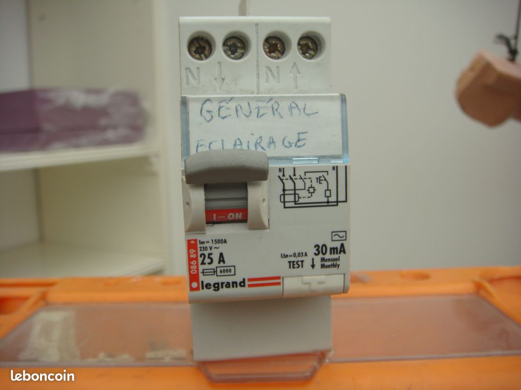 Disjoncteur differentiel legrand (image 2)