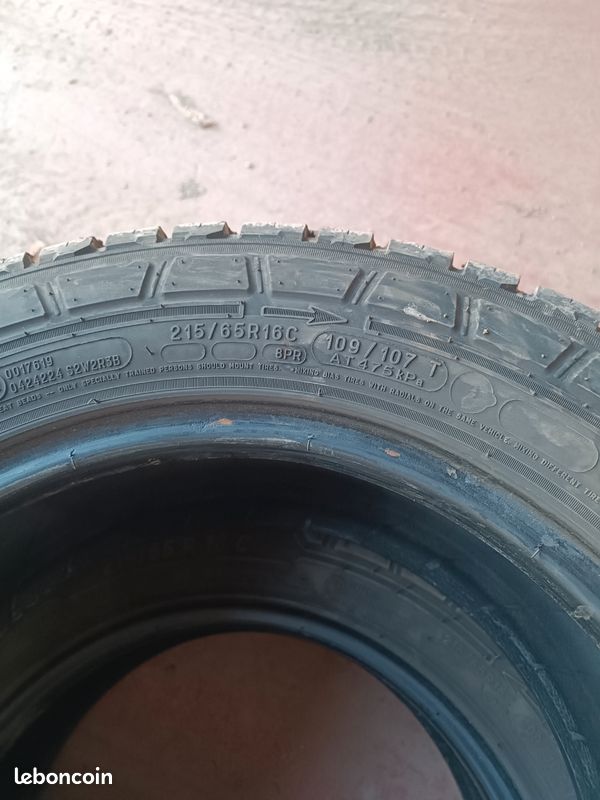 2 Pneus 215/65 R16C (image 1)