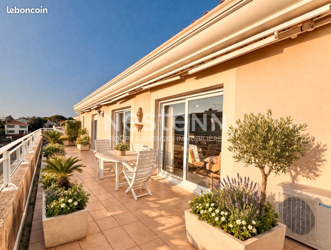 Appartement 4 pièces 143 m² · à Saint-Raphaël · 143 m² · 795 000 €