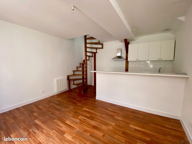 Appartement 2 pièces 27 m² · à Orléans · 27 m² · 570 €/mois