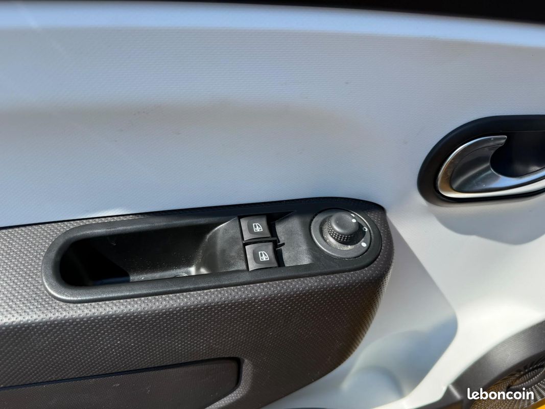RENAULT TWINGO E-Tech Electrique Achat intégral III BERLINE Zen PHASE 2 (image 32)