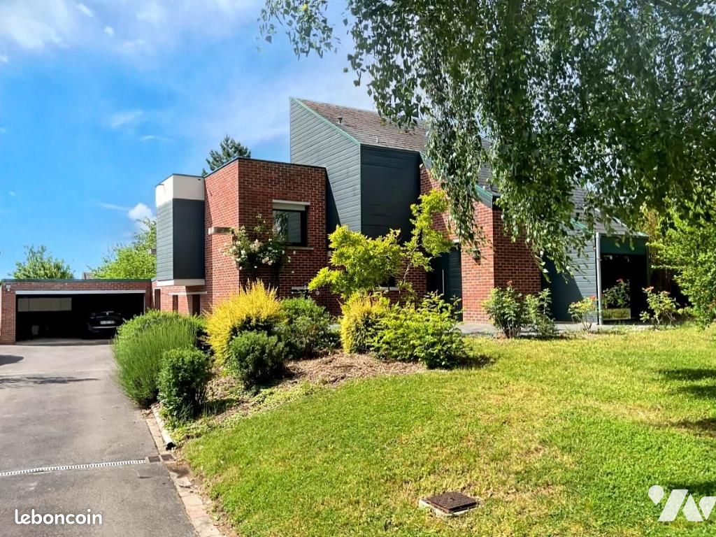 Maison 7 pièces 192 m² · à Quiéry-la-Motte · 192 m² · 440 000 €
