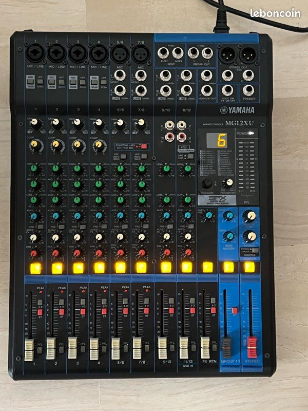 Table de mixage - Yamaha MG12XU (image 1)