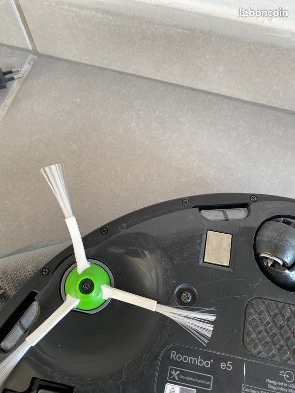 Aspirateur Roomba e5 (image 3)