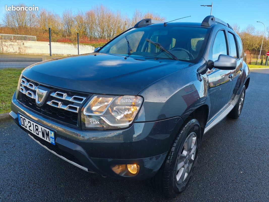 DACIA Duster 152000KM ANNEE 2014 ESSENCE Phase 2 SUV 1.2L 125 CV (image 2)