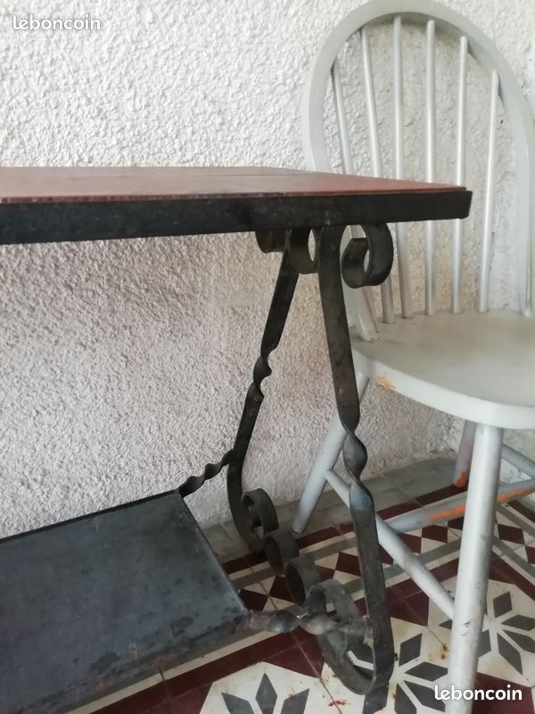 Table vintage en fer forgé (image 2)