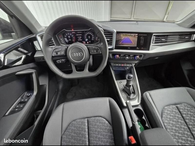 Audi A1 Sportback 30 TFSI 116ch S line S tronic 7 (image 8)