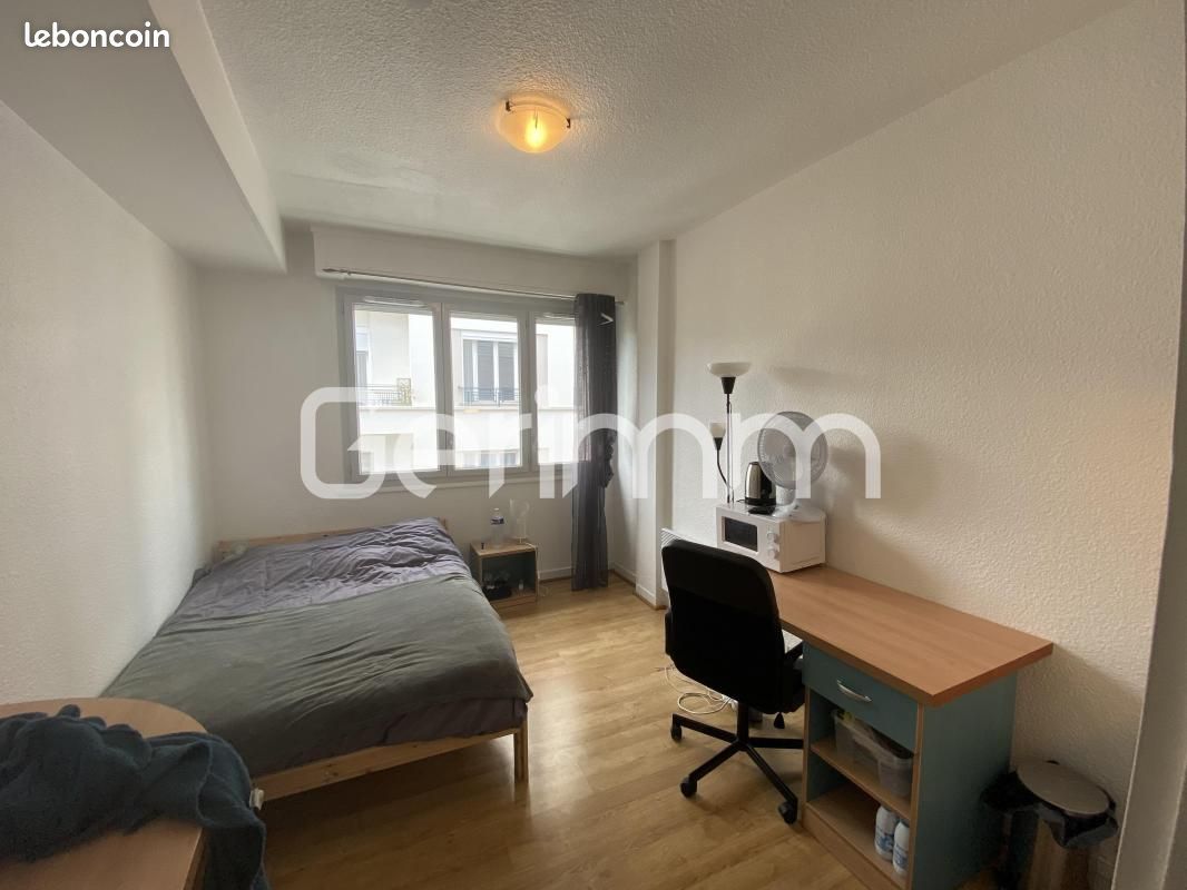 Appartement 1 pièce 15 m² · à Grenoble · 15 m² · 371 €
