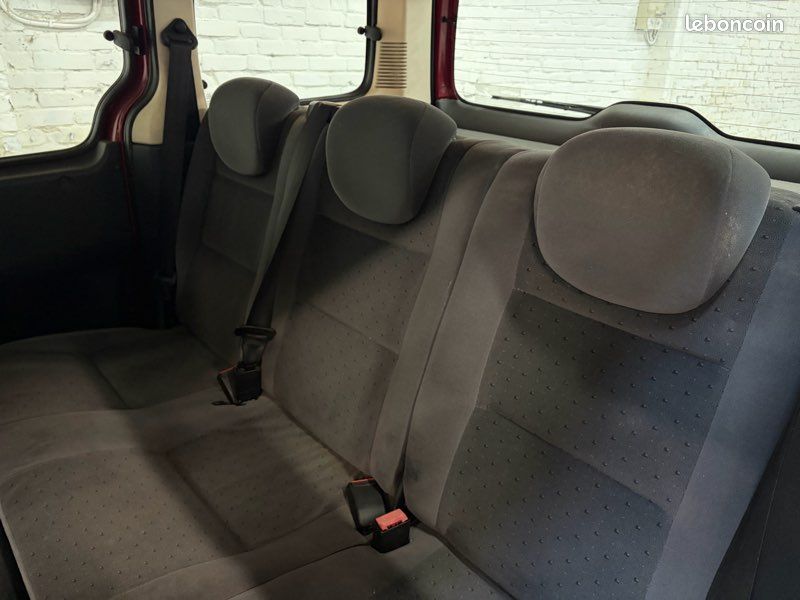 Peugeot Partner 1,6i Essence 110 Chvx « Climatisation » (image 4)