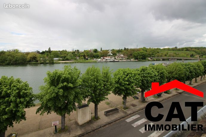 https://img.leboncoin.fr/api/v1/lbcpb1/images/c8/3a/3e/c83a3e75894e571d4fcf39a4d9cd15b3943ae97d.jpg?rule=ad-image