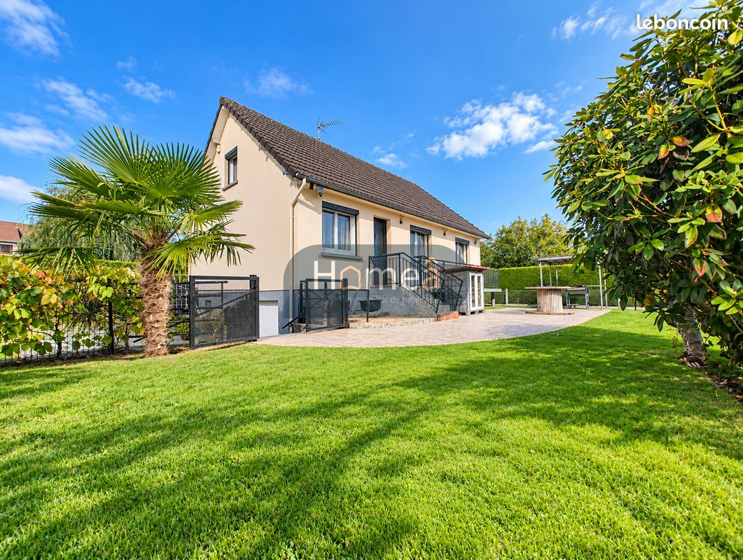 Maison 6 pièces 105 m² · à Sainte-Marie-des-Champs · 105 m² · 250 900 €