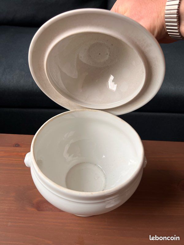 Soupière blanche en porcelaine (image 2)
