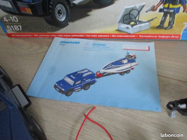 Playmobil 5187 Fourgon et vedette de police (image 5)
