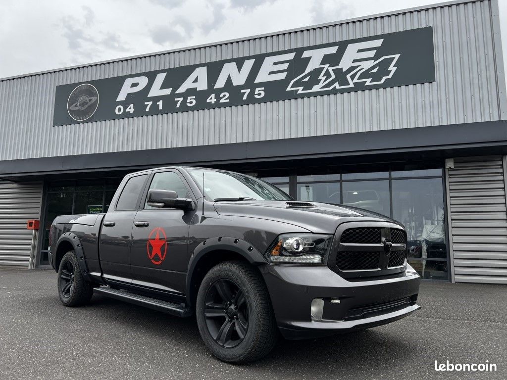RAM 1500 Quad Cab 5.7 L V8 400 cv Red Edition 75000 KM d'origine (image 1)