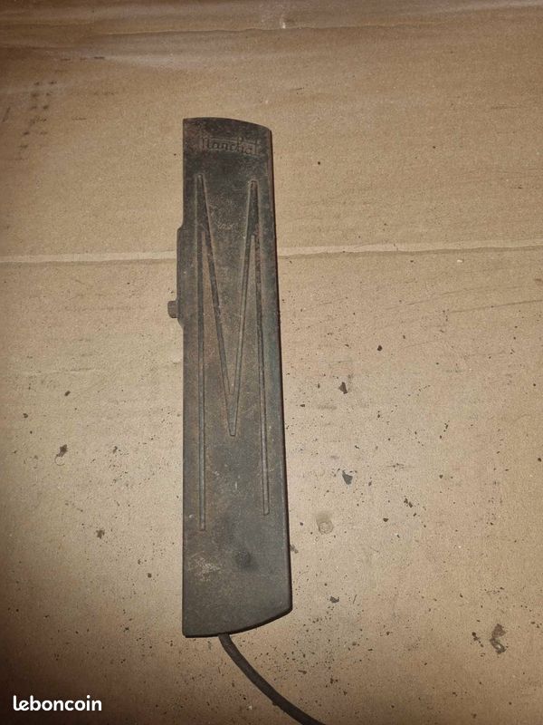 1 fleche de direction voiteur ancienne collection MARCHAL (image 2)