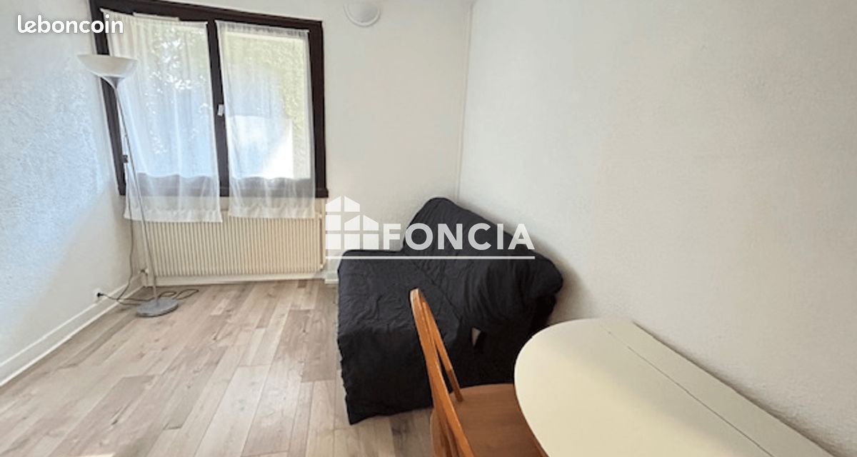 Appartement 1 pièce 16 m² · à Écully · 16 m² · 450 €