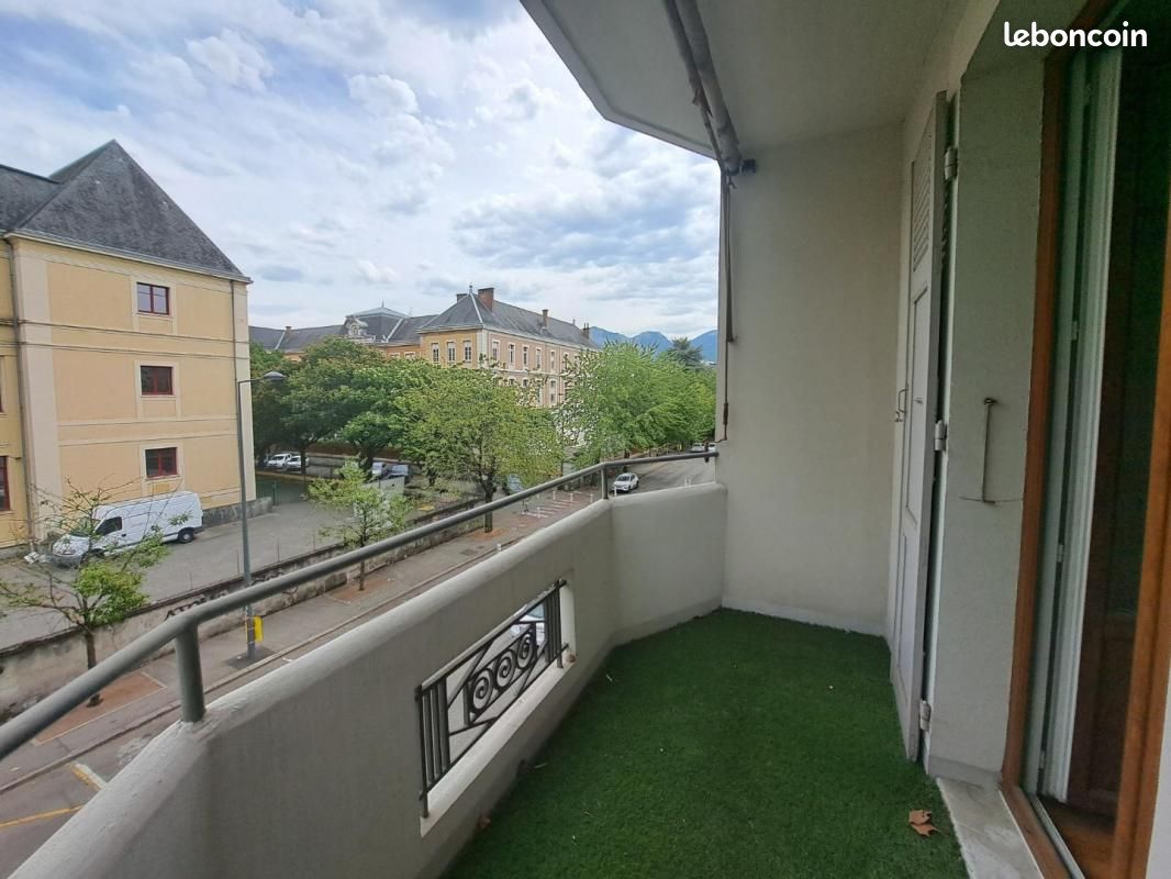 Appartement 4 pièces 85 m² · à Chambéry · 85 m² · 1 002 €