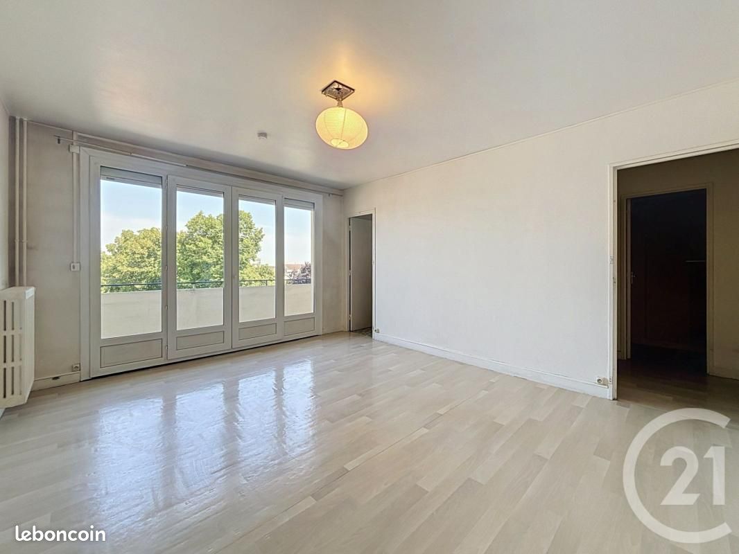 Appartement 1 pièce 45 m² · à Troyes · 45 m² · 430 €
