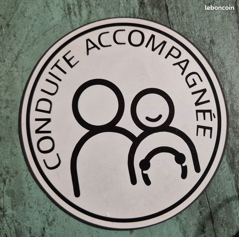 Macaron Conduite accompagnée magnétique (image 1)