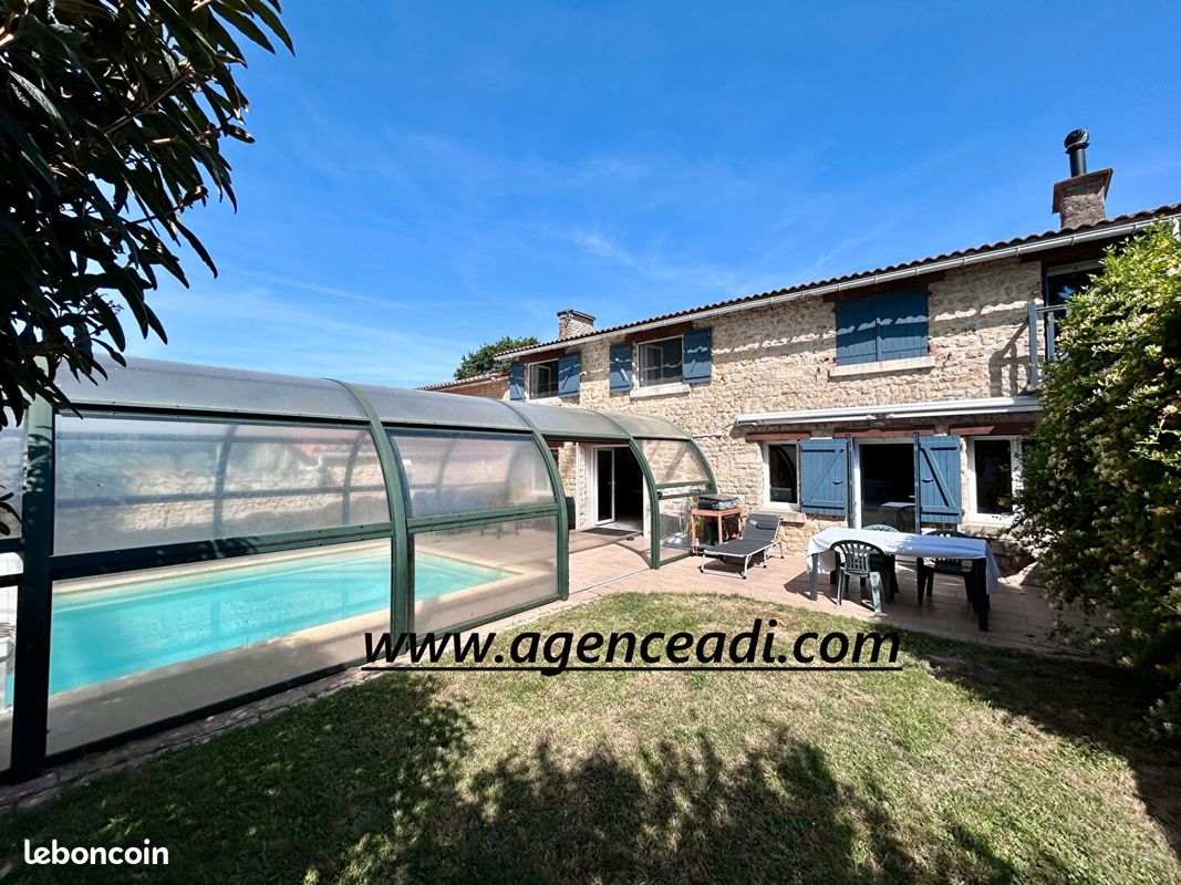 Maison 7 pièces 160 m² · à Romans · 160 m² · 229 840 €