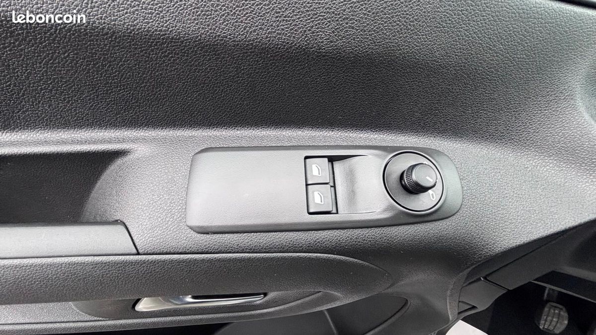 Citroen BERLINGO M 1.5 BLUEHDI 100CH S&S PLUS 5 PLACES (N1) (image 9)