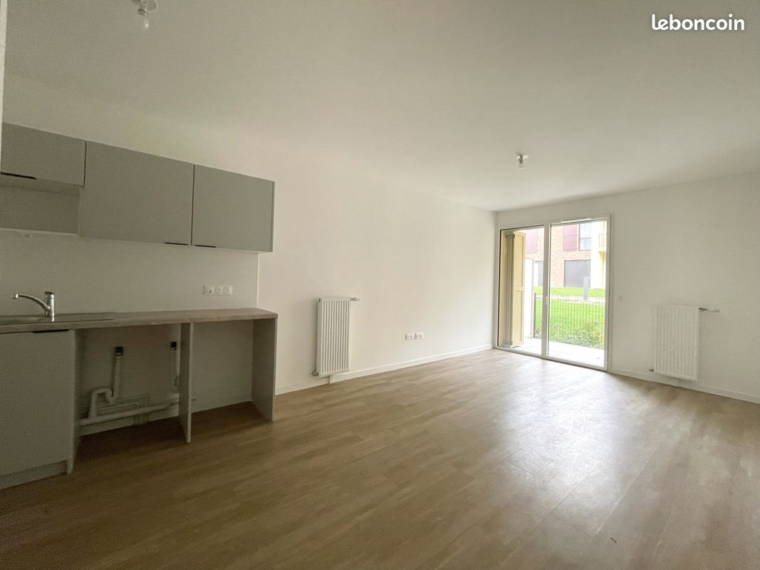 Appartement 2 pièces 42 m² · à Senlis · 42 m² · 810 €