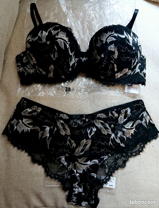 👙superbe ensemble de lingerie de la marque manoukian taille 100c