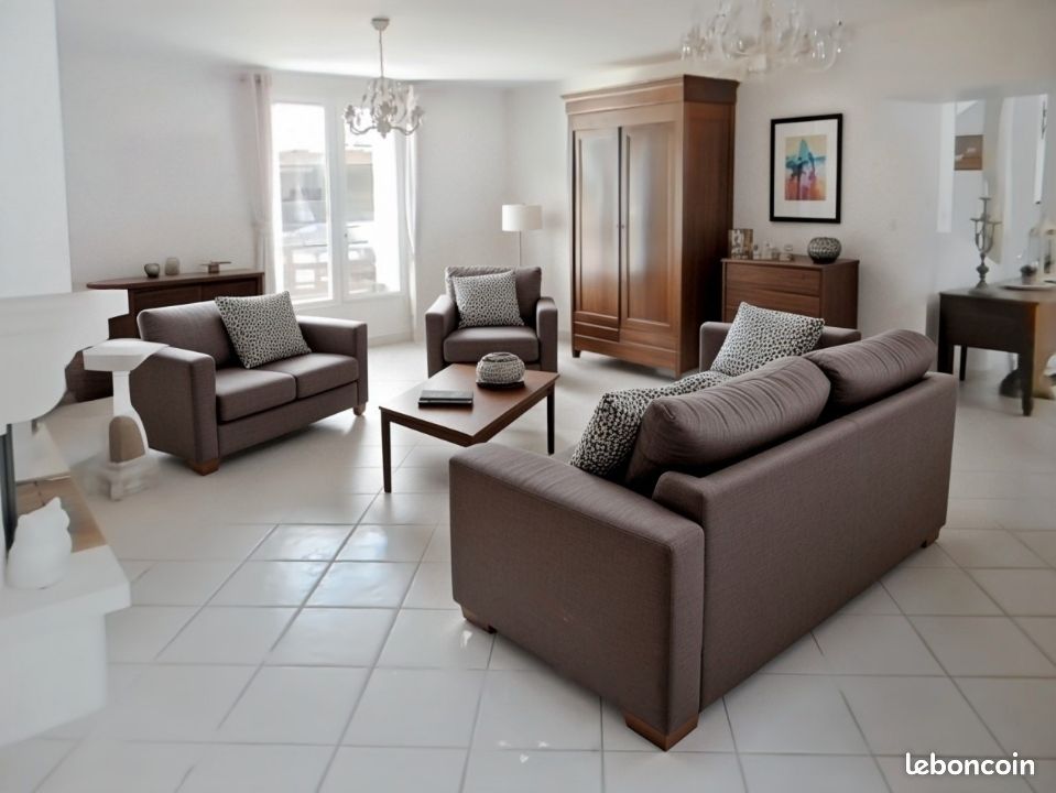 Maison 6 pièces 245 m² · à Bourges · 245 m² · 298 000 €