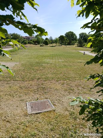 Vente terrain à bâtir viabilisé à Lhospitalet 46170