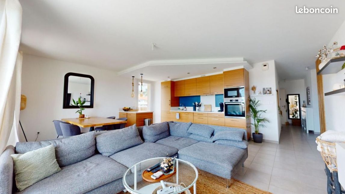Appartement 4 pièces 82 m² · à Plan-de-Cuques · 82 m² · 370 000 €