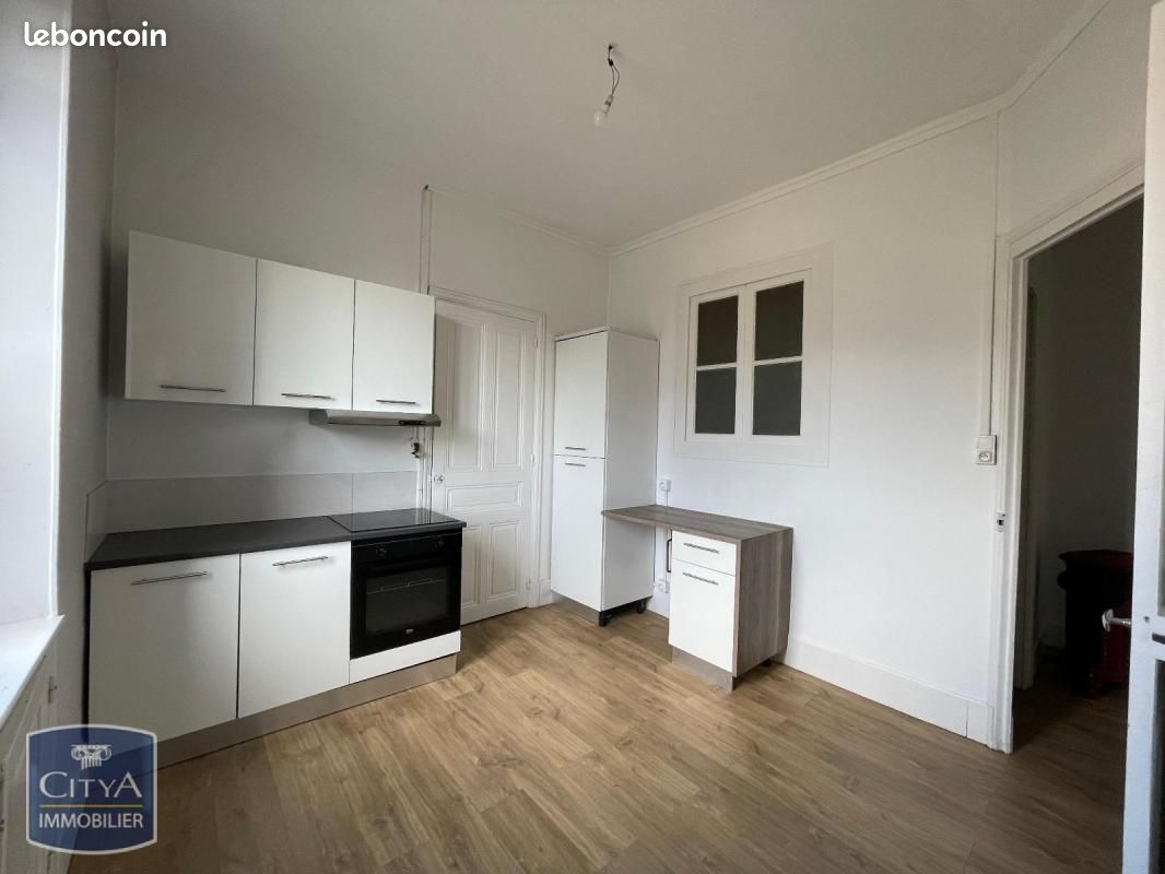 Appartement 4 pièces 97 m² · à Grenoble · 97 m² · 875 €/mois