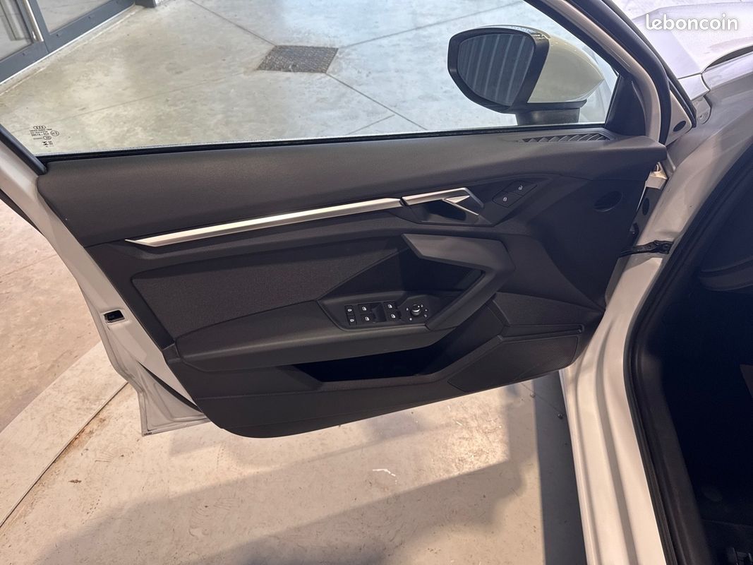 AUDI A3 Berline 30 TFSI Mild Hybrid 110 S tronic 7 Business Executive (image 26)