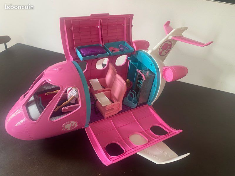 Lot de jouets Barbie – Avion, voiture, dressing, cheval, bateau + accessoires – Vendus en lot ou séparément (image 7)