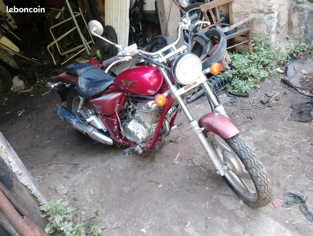 Daelim 125cc (image 2)