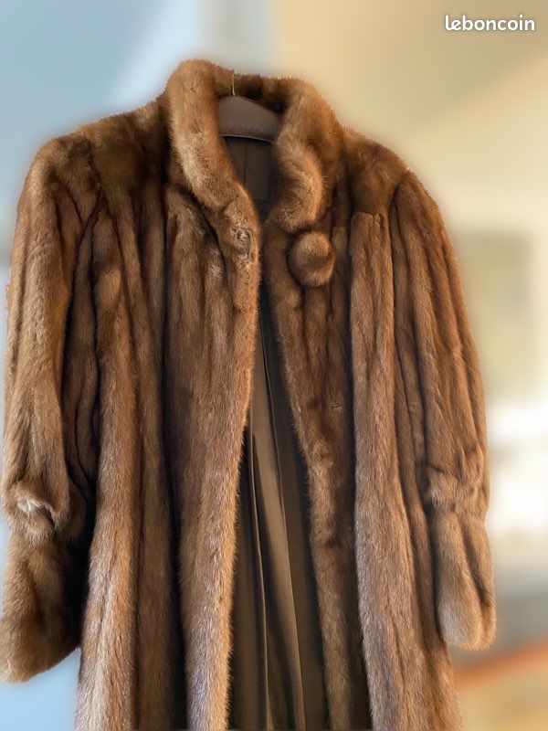 Manteau En Vison Véritable Saga Mink Taille 10 - Occasion Très Bon État, Couleur Beige