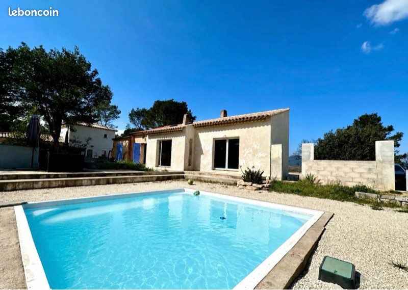 Maison 4 pièces 100 m² · à Rocbaron · 100 m² · 320 000 €