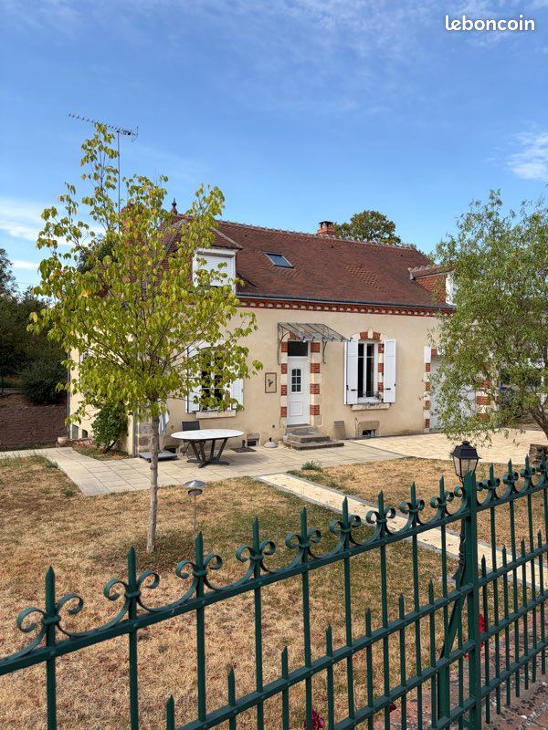 Maison 5 pièces 132 m² · à La Châtre · 132 m² · 279 575 €
