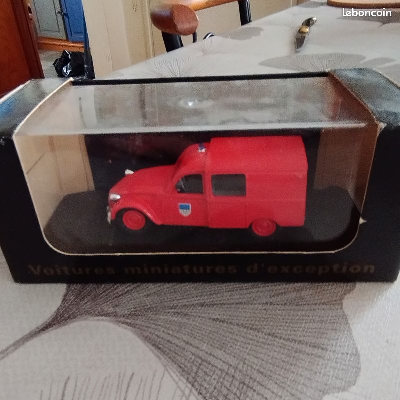 PROGETTO : Ensemble de 5 véhicules miniatures Alfa Romeo, échelle 1/43