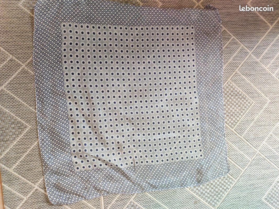 Foulard à poids (image 1)