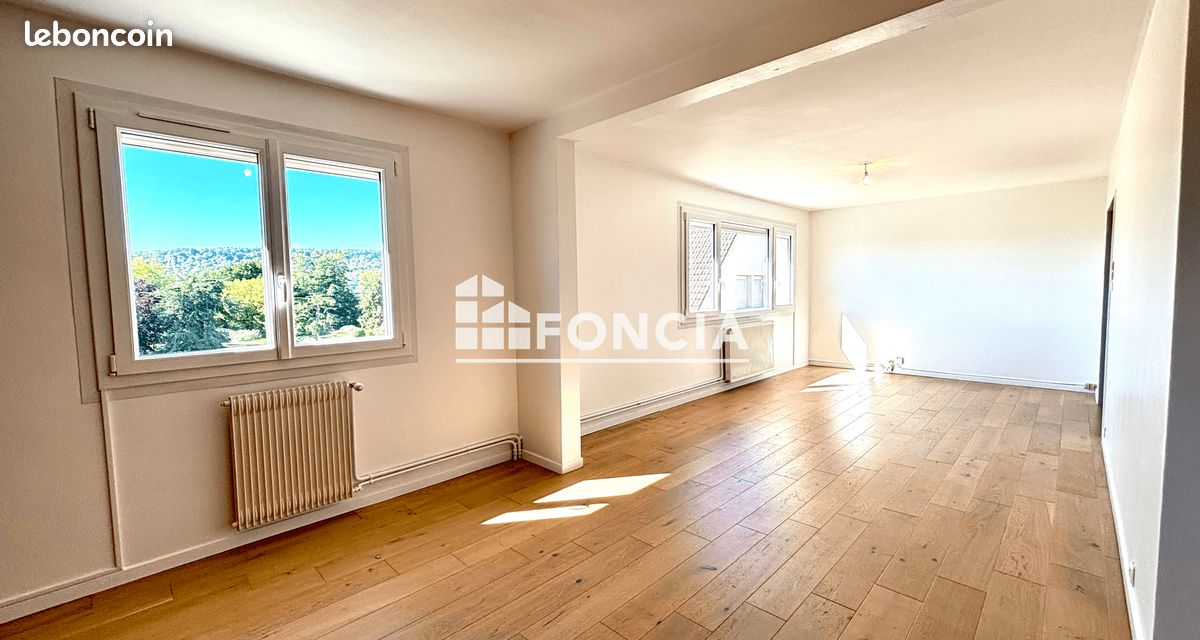 Appartement 5 pièces 89 m² · à Petit-Couronne · 89 m² · 970 €/mois