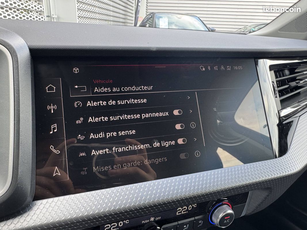 AUDI A1 Sportback 25 TFSI 95 ch BVM5 Design (image 3)