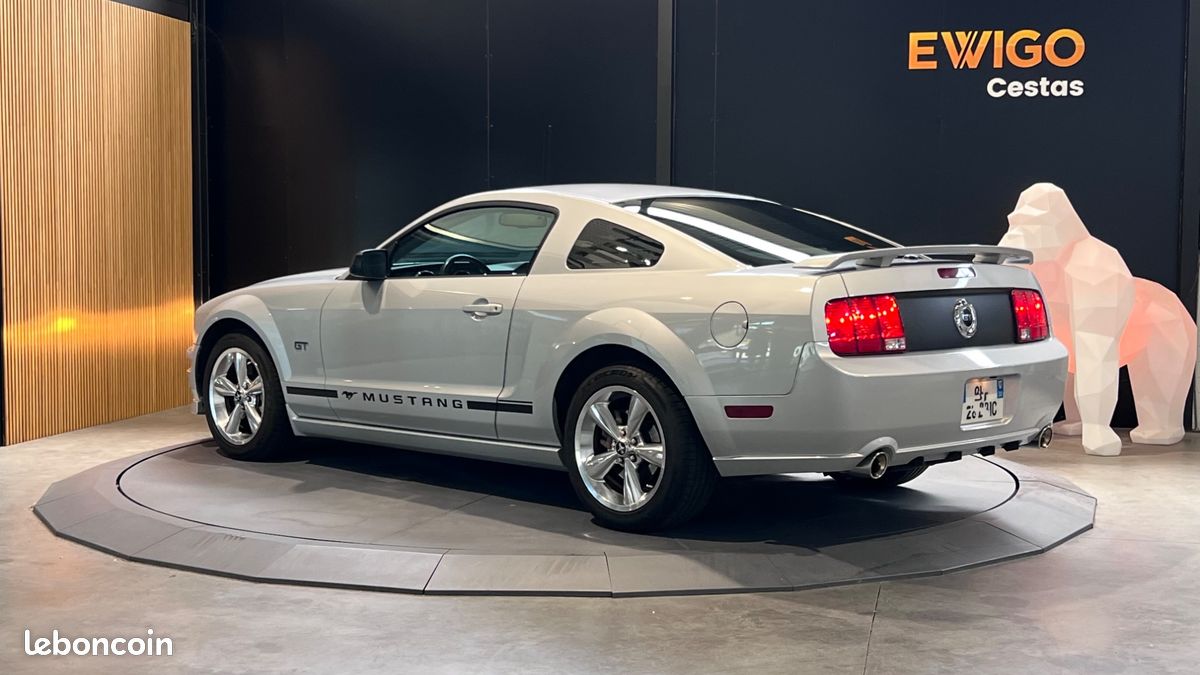 FORD MUSTANG FASTBACK GT V8 4.6L 305ch SACT 24 soupapes - CARTE GRISE FRANCAISE (image 2)