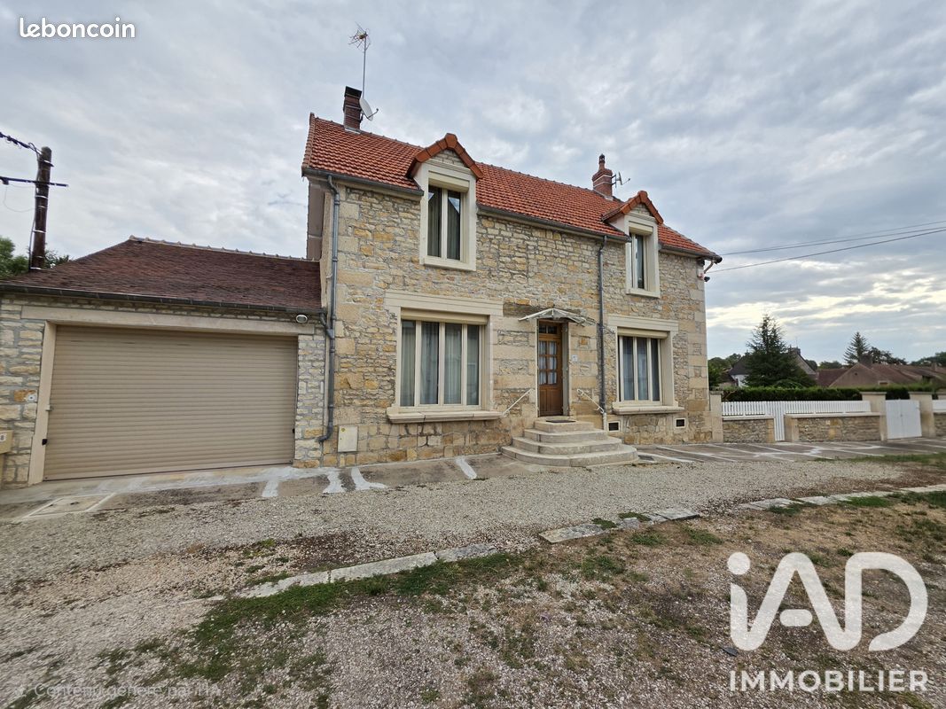 Maison 6 pièces 200 m² · à Andryes · 200 m² · 189 500 €