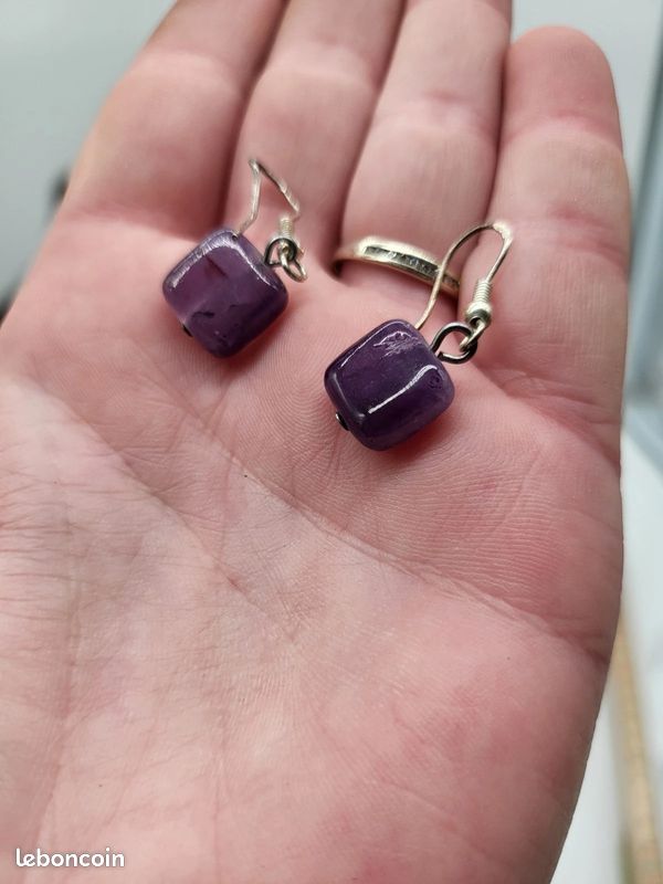 boucles d'oreilles goutte argentées ressort cône violettes violet légères