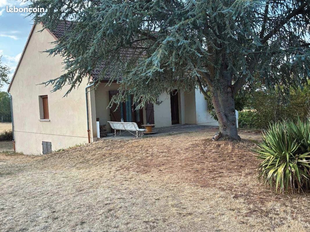 Maison 7 pièces 88 m² · à Préveranges · 88 m² · 560 €