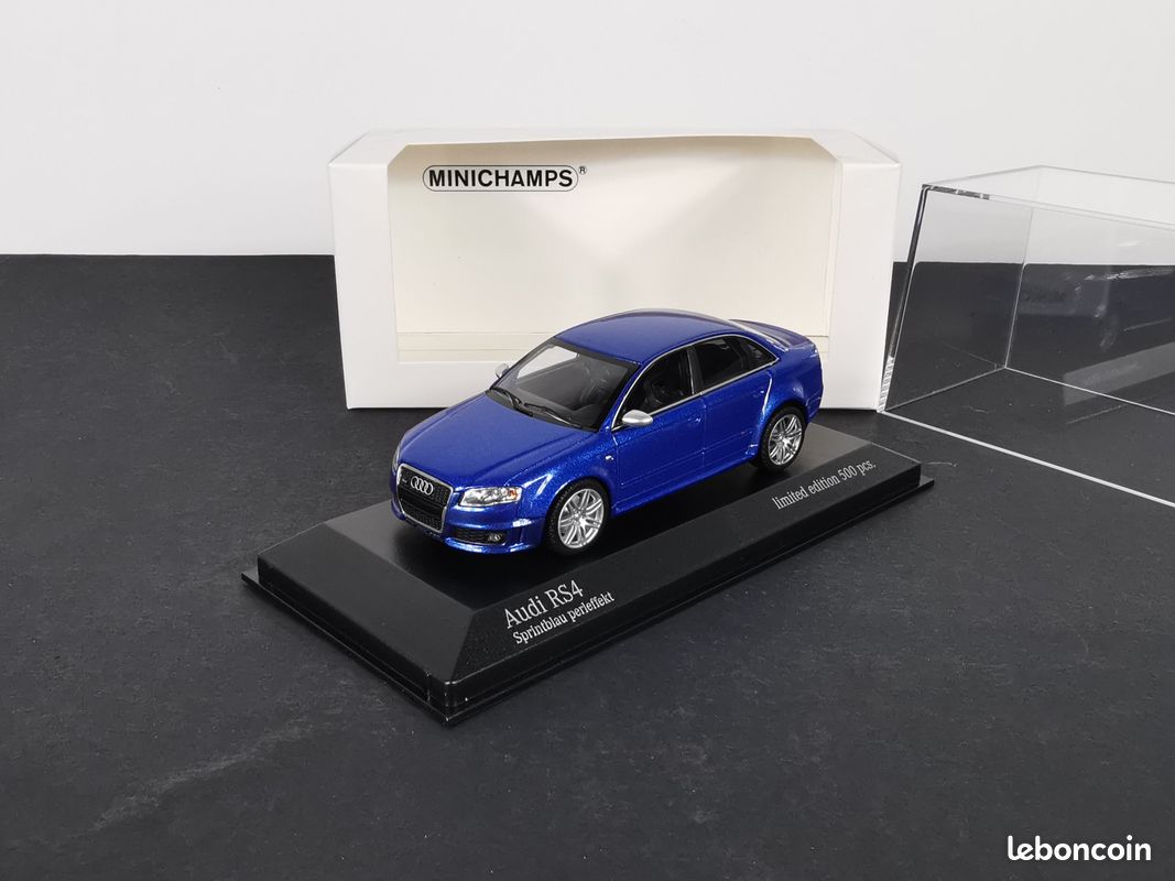 Audi A4 Berline Noire 2004 à L'Échelle 1/43 Par MINICHAMPS - Modèle Neuf En Boîte