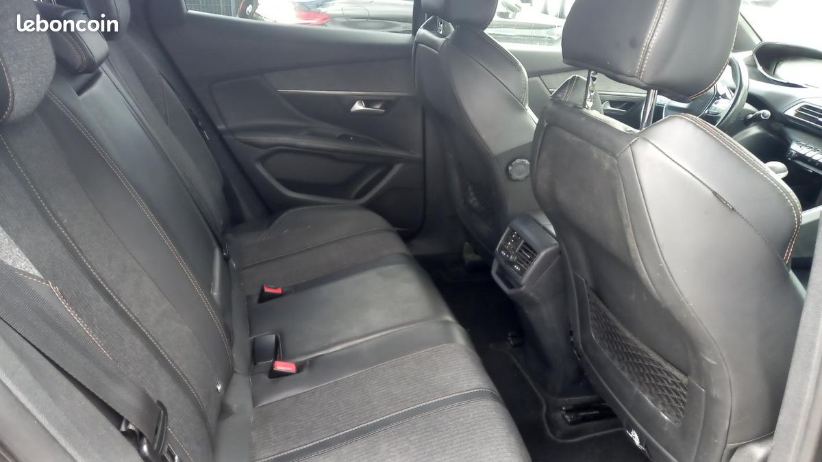 Peugeot 3008 II 2.0 BLUEHDI 150 S&S GT LINE (image 6)